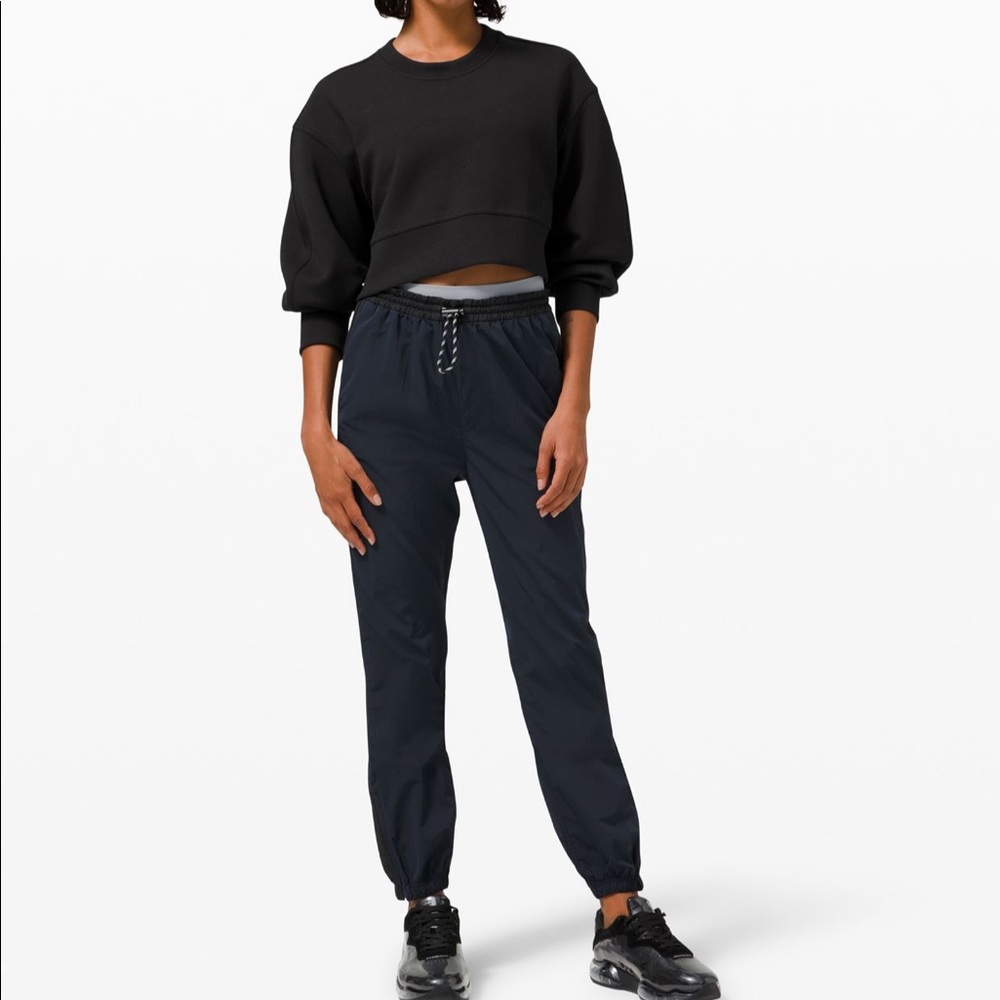 NWT Lululemon Evergreen Track Pant Size 4